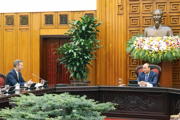 Thủ tướng Nguyễn Xuân Phúc tiếp Tổng Giám đốc Cơ quan tài chính phát triển Hoa Kỳ Adam Boehler.. (Ảnh: Thống Nhất/TTXVN)