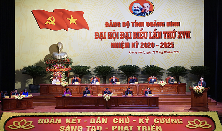 Đồng chí Nguyễn Thiện Nhân, Ủy viên Bộ Chính trị phát biểu chỉ đạo đại hội. Ảnh: Xuân Hoàng