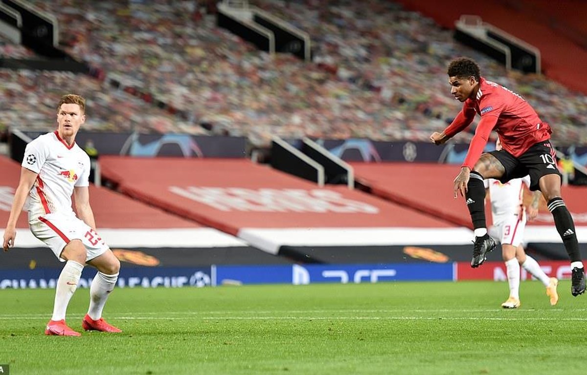 Rashford (áo đỏ) lập hat-trick cho Manchester United. (Nguồn: EPA)