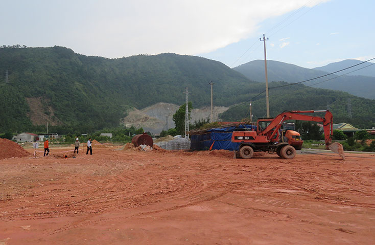 Công tác BT-GPMB đang được các địa phương tích cực triển khai, bàn giao mặt bằng cho đơn vị thi công đúng tiến độ. 