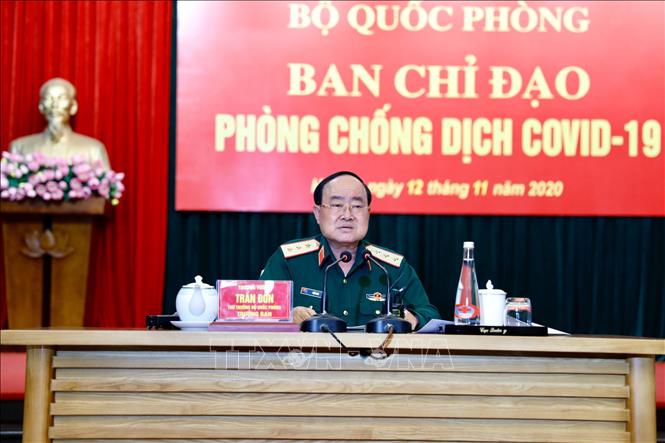  Thượng tướng Trần Đơn, Thứ trưởng Bộ Quốc phòng, Trưởng Ban Chỉ đạo phòng, chống dịch COVID-19 Bộ Quốc phòng chủ trì cuộc họp. Ảnh: Dương Giang/TTXVN