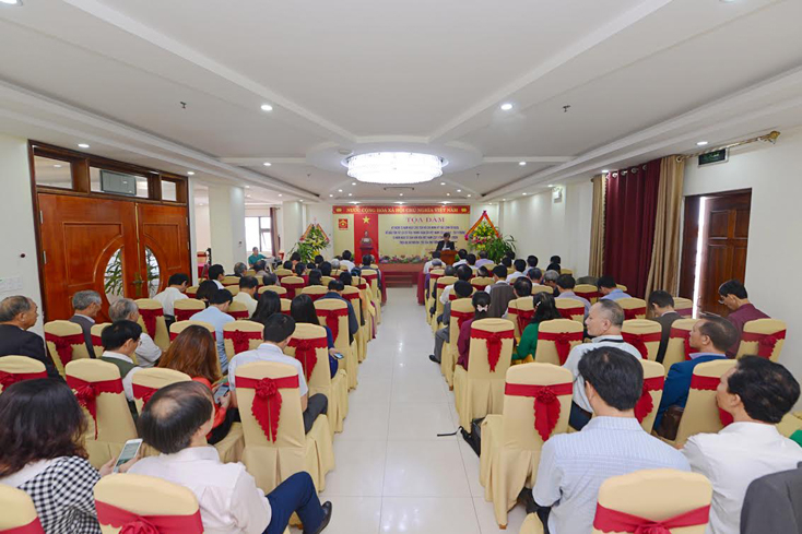 Các đại biểu tham dự buổi tọa đàm.