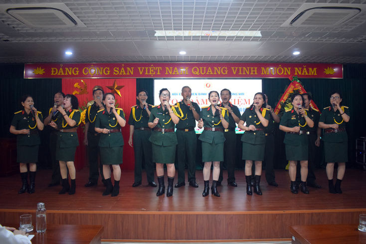 Tiết mục văn nghệ chào mừng kỷ niệm 30 năm Ngày thành lập Hội CCB TP.Đồng Hới