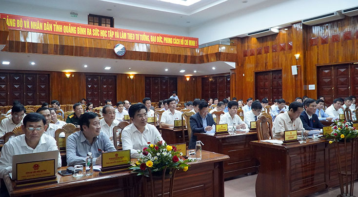 Các đại biểu dự kỳ họp
