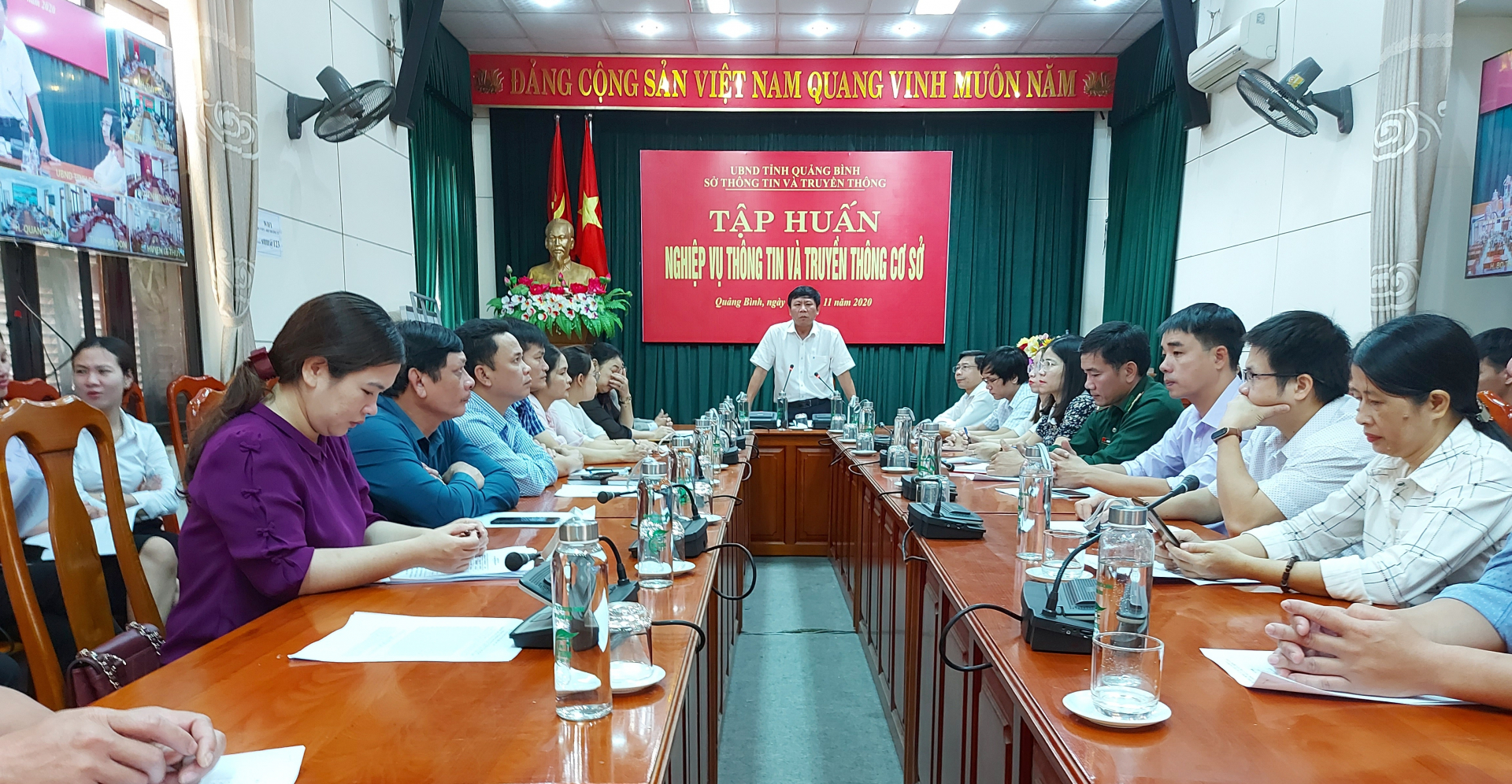  Các học viên tham gia lớp tập huấn.