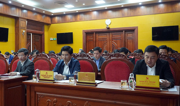Các đại biểu dự hội nghị