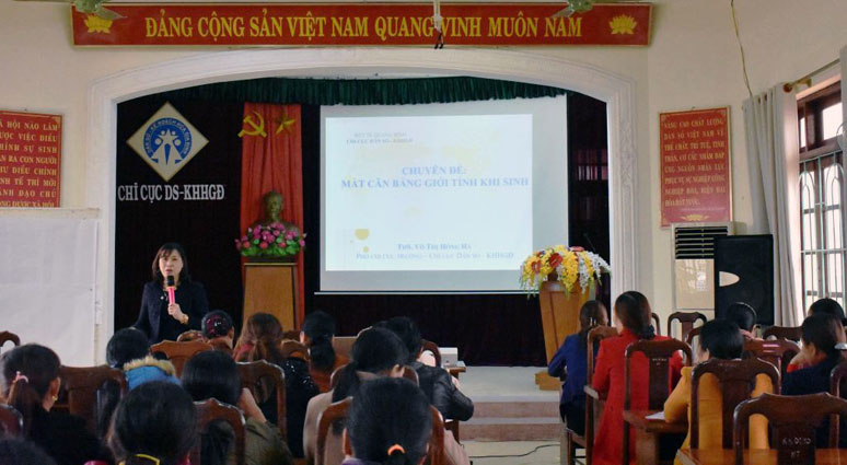Tham gia lớp tập huấn có 51 học viên là cán bộ dân số cấp xã và cộng tác viên dân số.