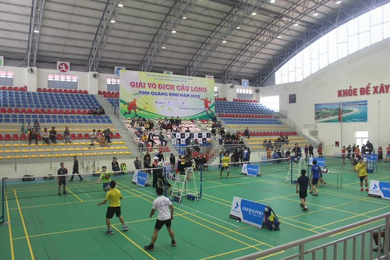 Các VĐV tranh tại ở loạt trận chung kết của giải.