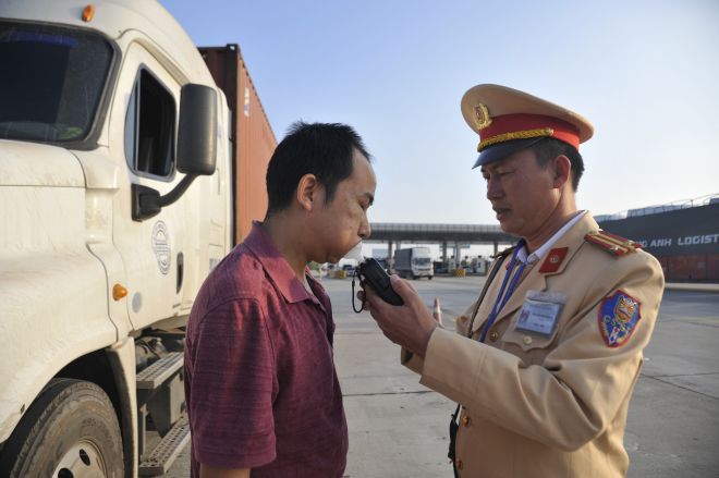 Trong đợt vao điểm này, CSGT sẽ tập trung vào kiểm soát đối với các hành vi vi phạm về nồng độ cồn, ma túy và các loại tội phạm. Ảnh: csgt.vn