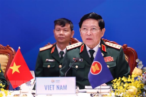 Đại tướng Ngô Xuân Lịch, Ủy viên Bộ Chính trị, Phó bí thư Quân ủy Trung ương, Bộ trưởng Quốc phòng Việt Nam khai mạc hội nghị. (Ảnh: Dương Giang/TTXVN)