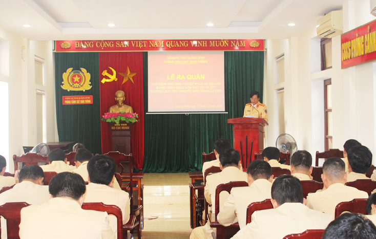 Cán bộ, chiến sỹ Phòng CSGT quán triệt nội dung, yêu cầu của đợt cao điểm bảo đảm trật tự ATGT