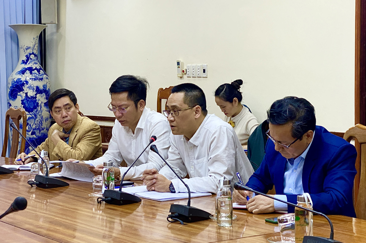 Đại diện đoàn công tác ADB phát biểu tại buổi làm việc.