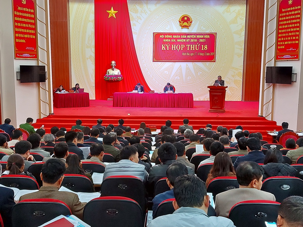 Toàn cảnh kỳ họp.