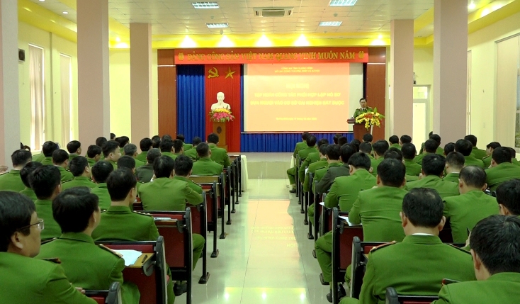  Tham gia lớp tập huấn có 220 đồng chí là đại diện chỉ huy công an các huyện, thị xã, thành phố…