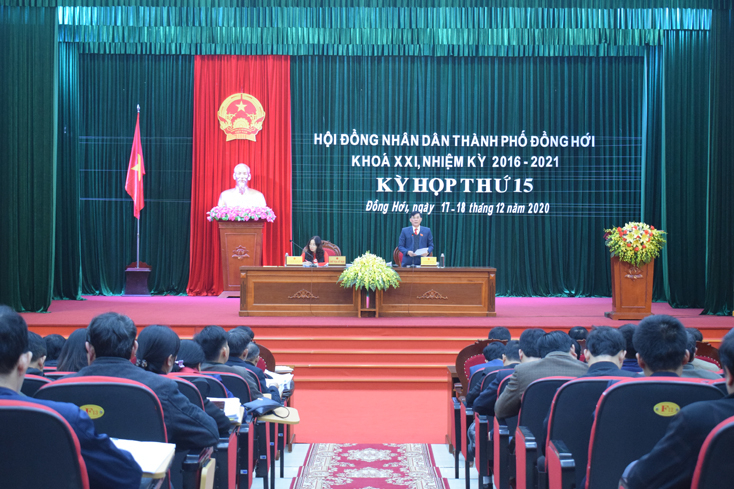 HĐND TP. Đồng Hới khóa XXI, nhiệm kỳ 2016-2021 tổ chức kỳ họp thứ 15 đánh giá, tổng kết và xem xét các nội dung quan trọng.