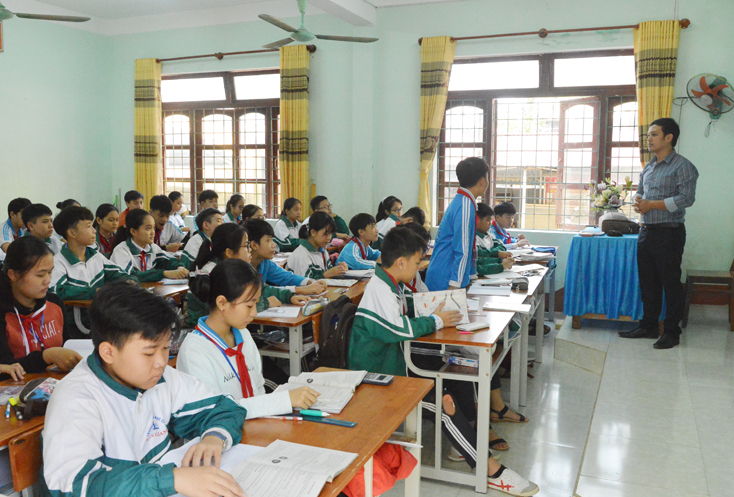 Việc tổ chức góp ý bản mẫu nhằm bảo đảm chất lượng SGK theo chương trình giáo dục phổ thông mới và giúp giáo viên sớm tiếp cận SGK. 