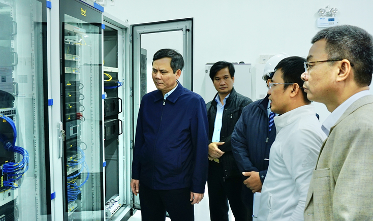 ...Và kiểm tra hệ thống thiết bị điện trước thời điểm đóng điện dự án.
