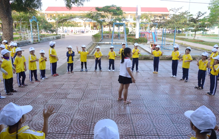 Các phong trào thi đua đã góp phần xây dựng môi trường giáo dục thân thiện, tích cực.