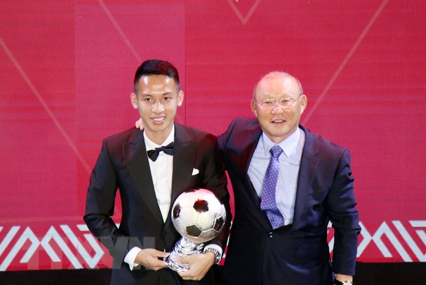   Tiền vệ Hùng Dũng hết cơ hội giành Quả bóng vàng 2020 dù là chủ nhân giải thưởng này ở năm 2019. (Ảnh: TTXVN)