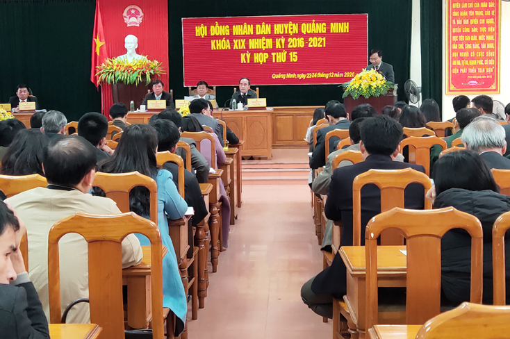 Kỳ họp đã  thông qua 9 nghị quyết