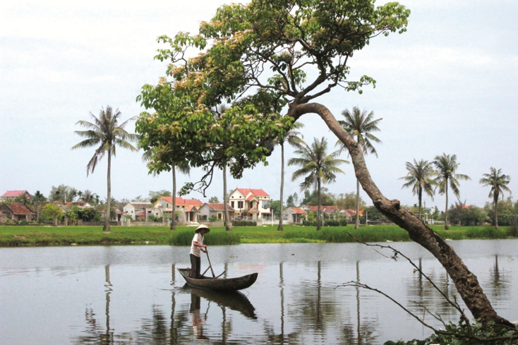 Bên dòng Hòa Giang.Ảnh: Tiến Hành