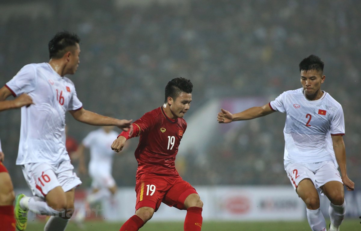 Đội tuyển Việt Nam lần lượt thắng 3-2 và hòa 2-2 với U22 Việt Nam ở hai trận giao hữu ngày 23 và 27-12. (Ảnh: Hiển Nguyễn/Vietnam)
