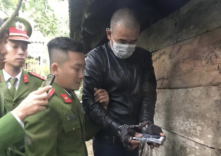 Dẫn giải đối tượng tượng Hoàng Văn Công