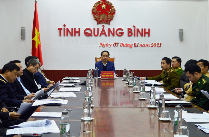 Các đại biểu tham dự hội nghị tại điểm cầu tỉnh Quảng Bình.