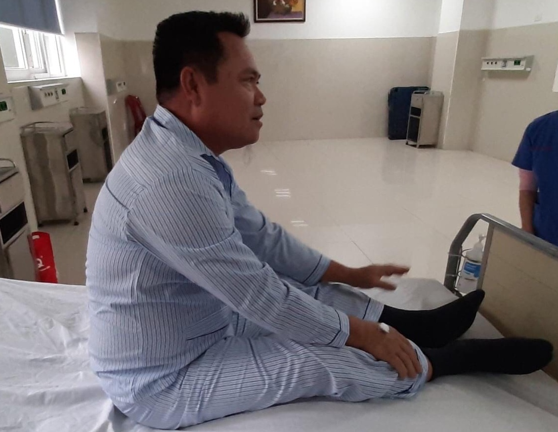 Sau can thiệp, bệnh nhân đã hết liệt và có thể tự ngồi dậy.