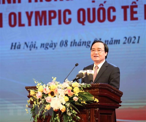  Bộ trưởng Bộ Giáo dục và Đào tạo Phùng Xuân Nhạ phát biểu tại buổi lễ. (Ảnh: Thanh Tùng/TTXVN)