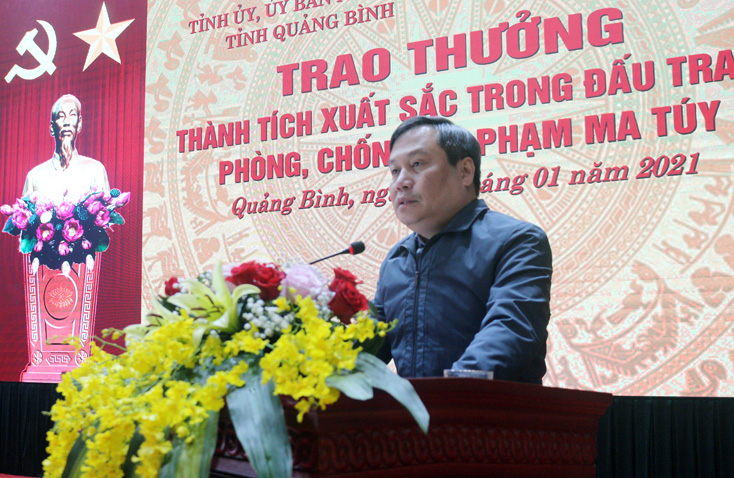 Đồng chí Vũ Đại Thắng, Ủy viên dự khuyết Ban Chấp hành Trung ương Đảng, Bí thư Tỉnh ủy biểu dương các lực lượng phá án.