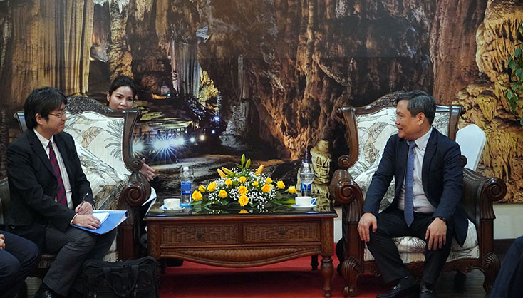 Đồng chí Bí thư Tỉnh ủy Vũ Đại Thắng tiếp đoàn công tác Đại sứ quán Nhật Bản tại Việt Nam.