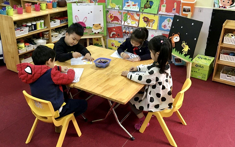 Giờ học của học sinh Trường mẫu giáo Quang Trung (quận Hoàn Kiếm, Hà Nội). Ảnh: PHƯƠNG LINH