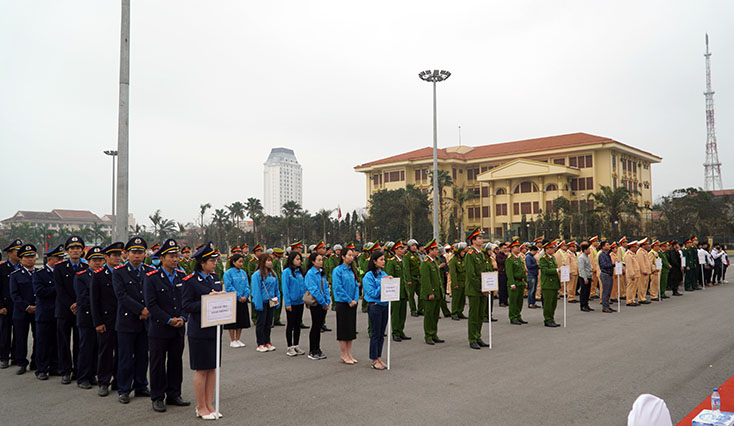 Các lực lượng chức năng