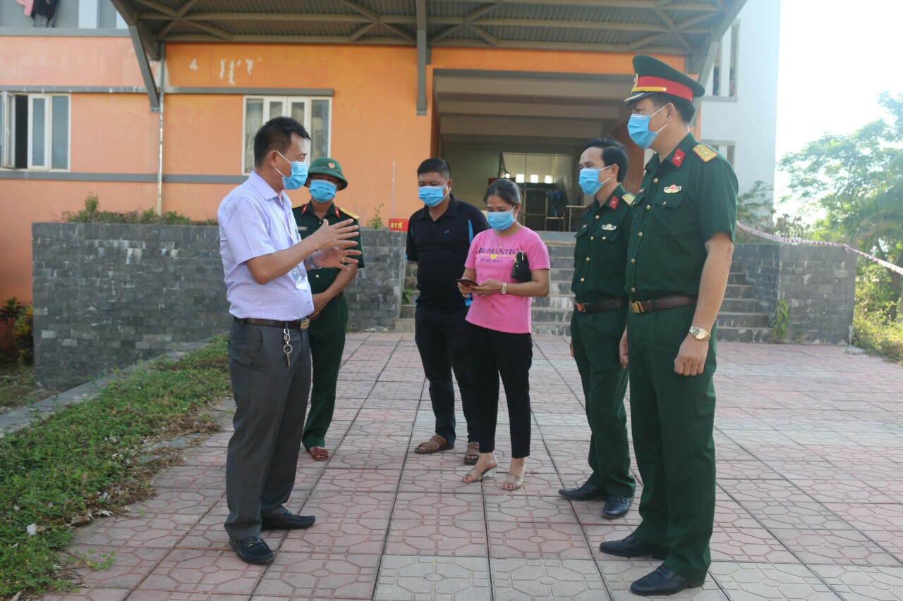 CDC Quảng Bình luôn phối hợp chặt chẽ với các cơ quan chức năng triển khai hiệu quả nhiều hoạt động phòng chống dịch bệnh Covid-19.