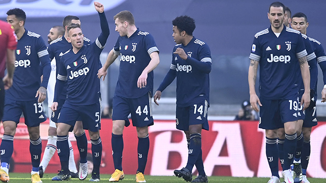  Juventus dễ dàng lấy trọn 3 điểm