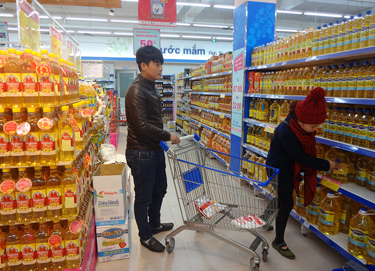 Các địa phương, đơn vị cần thực hiện các giải pháp bảo đảm cung-cầu hàng hóa thiết yếu phục vụ người dân nhằm bình ổn giá cả thị trường trong dịp Tết.