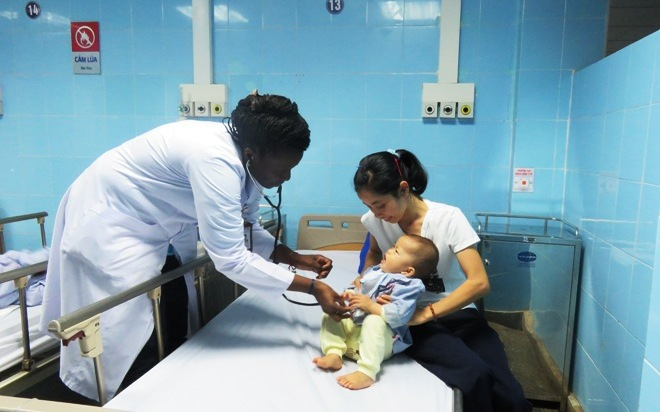 Chuyên gia Annet luôn để lại nhiều ấn tượng tốt đẹp trong lòng mọi người vì sự thân thiện trong giao tiếp với đồng nghiệp và người bệnh. 