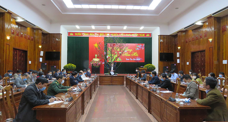 Đồng chí Chủ tịch UBND tỉnh Trần Thắng yêu cầu các ngành, đơn vị, địa phương triển khai đồng bộ, quyết liệt công tác phòng, chống dịch bệnh Covid-19.