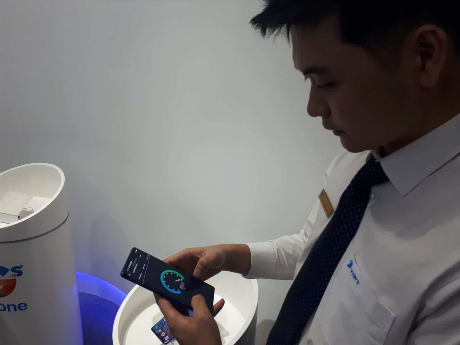  Đo thử tốc độ tải của mạng 5G tại Hà Nội.