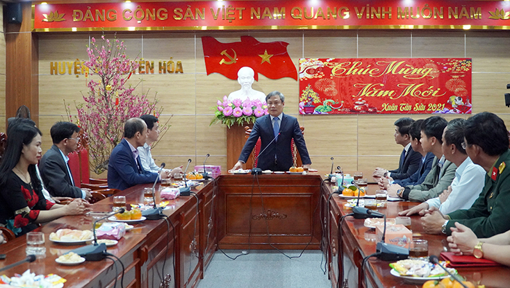 Đồng chí Bí thư Tỉnh ủy Vũ Đại Thắng: Tỉnh sẽ luôn đồng hành cùng huyện Tuyên Hóa để thúc đẩy phát triển kinh tế, tạo điều kiện nâng cao đời sống nhân dân, bảo đảm an sinh xã hội