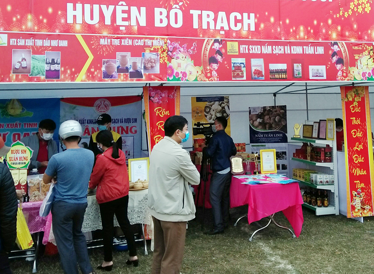 Các sản phẩm OCOP của huyện Bố Trạch được người dân địa phương và một số người dân vùng lân cận tin dùng.