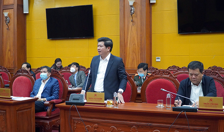 Các đại biểu phát biểu tại hội nghị.