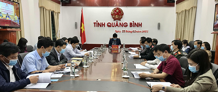 Các đại biểu dự hội nghị tại điểm cầu Quảng Bình.