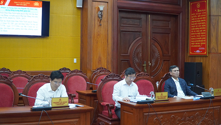 Các đại biểu dự hội nghị