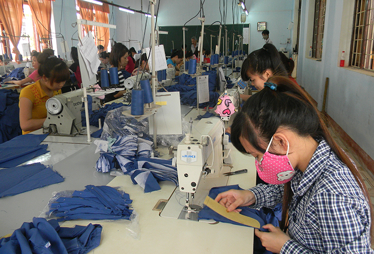 Quảng Bình luôn đồng hành cùng doanh nghiệp, tạo thuận lợi nhất cho doanh nghiệp đầu tư, kinh doanh, phát triển.