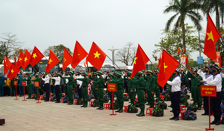 Sẵn sàng đáp lời non sông.   