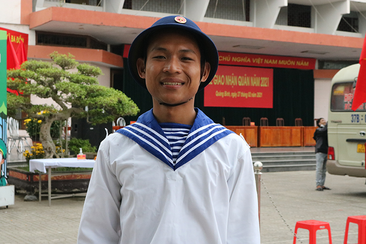 Tân binh Đinh Chí Dũng.