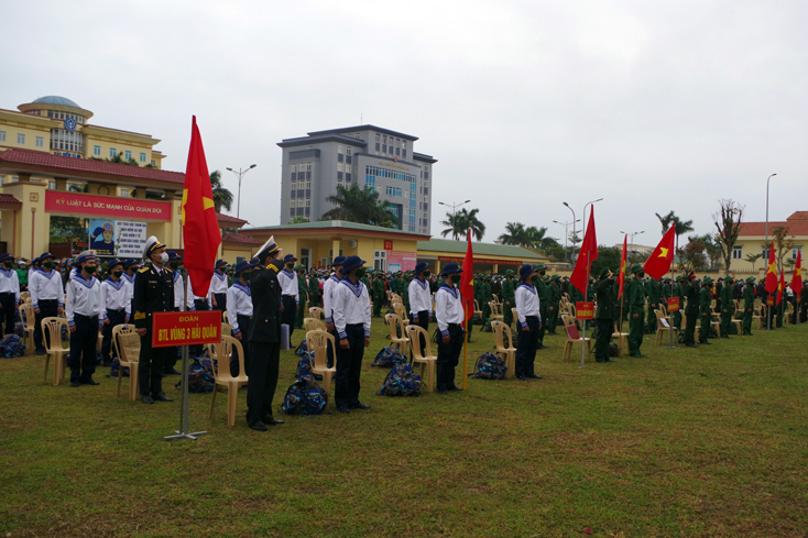 Các tân binh sẳn sàng lên đường nhập ngũ, bảo vệ Tổ quốc năm 2021.