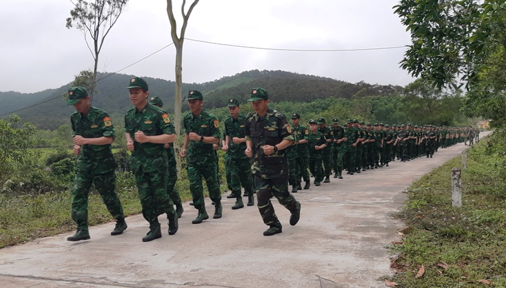 Ngay sau buổi lễ phát động, hơn 2000 cán bộ chiến sĩ đã tổ chức chạy 2000m hưởng ứng phong trào.
